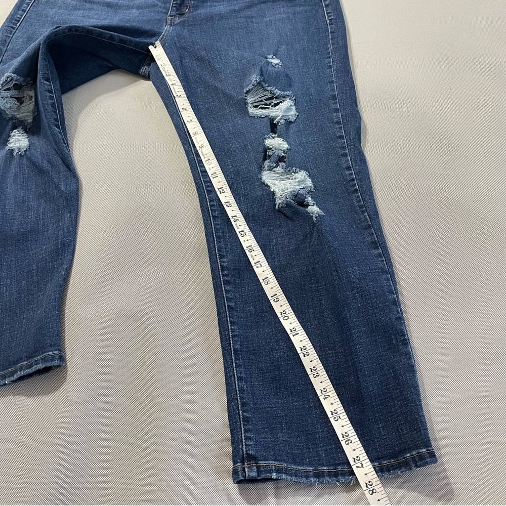 Levi’s Boyfriend Jeans Distressed Women’s Size 20W - Picture 6 of 7